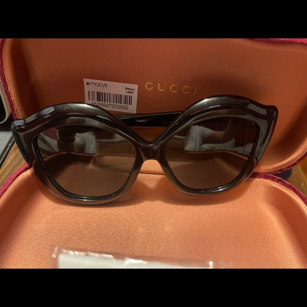 Gucci sunglasses very good condition